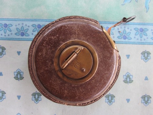 Mètre ruban ancien - en, cuir