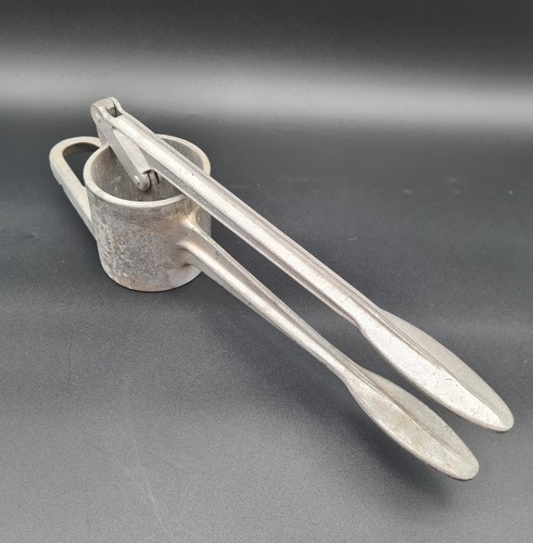 Ancien presse spaghetti purée - presse,