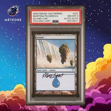 Carte Magic MTG Island 292/306 PSA 8 Signed Autograph Martina Pilcerova