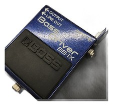 Pédale de préampli BOSS