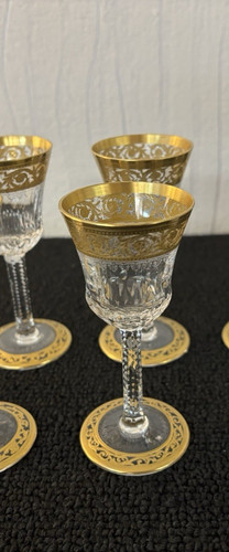 Verre digestif modèle - à,