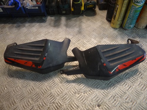 Protege mains quad - quad, 410