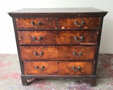COMMODE ANGLAISE. BOIS RACINE