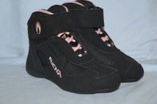 RICHA - Bottes Kart 4KA 700 - Noir Lacets Roses Daim  - T : 36 neuf