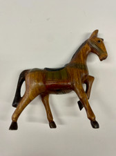 Sculpture de cheval en bois