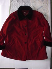 **** MANTEAU D'HIVER ROUGE AVEC COL ET POIGNETS FOURRÉS **** - EN BON ÉTAT (14)