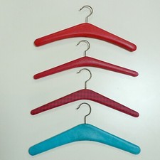 lot de 4 cintres anciens