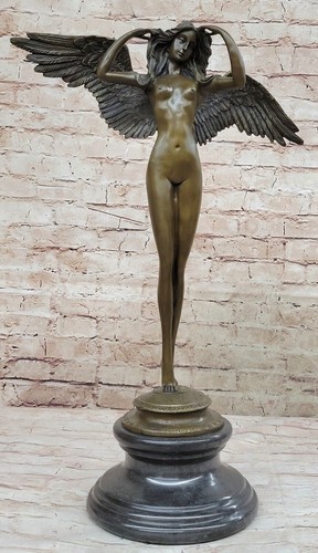 Statue bronze signée a - bronze, a.a