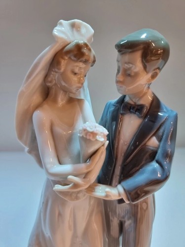 Figurines from this day - figurines,