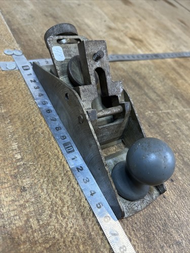 Old tool plane outil - tool,