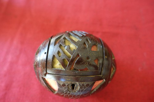 Noix coco sculptée - noix,