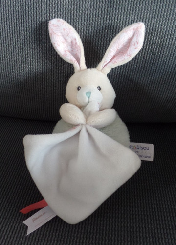 Lapin boule vert mouchoir - lapin,