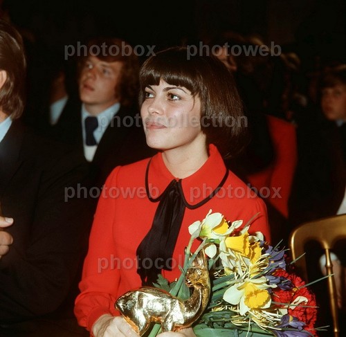 Mireille mathieu exclusive - mathieu,