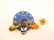 Pin's Pins Pin Badge SNCF TGV -BALLARD - 1992 - EUROPE- DRAPEAU - NUMEROTE - 3