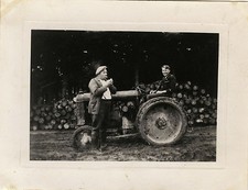 PHOTO ANCIENNE - VINTAGE SNAPSHOT - TRACTEUR FERMIER PAYSAN CIGARETTE - TRACTOR