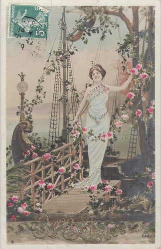 Bonne annee femme elegante - cp,