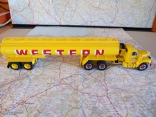 MACK B 6 Citerne Wesern IXO Semi-Remorque  1/43 sans boite avec défauts