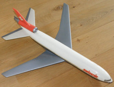 vintage SWISSAIR DC 10 McDonnell Douglas AVION 1/100 maquette AIR PLAST MILANO