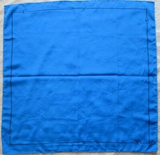 -Superbe foulard VALENTINO