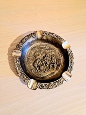 Cendrier Vintage en Étain -