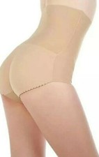 Ventre plat et fesse rebondi