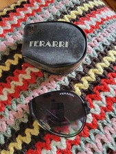 PAIRE de LUNETTES DE SOLEIL