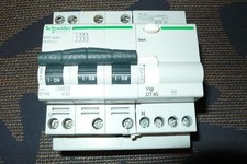 DISJONCTEUR  DIFFERENTIEL