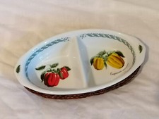 Plat de service sur Panier en osier (Double ramequin) avec Légumes