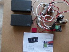 cette annonce est  annulé  la guitare est déjas vendu 