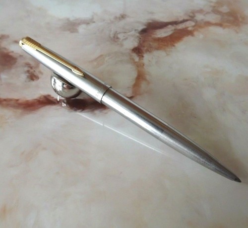 Magnifique stylo bille - bille, parker