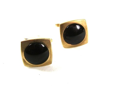 Vintage gold tone red square - gold,