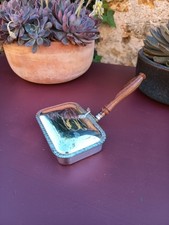 Magnifique Ramasse Miettes en Métal Argenté et Manche en Bois