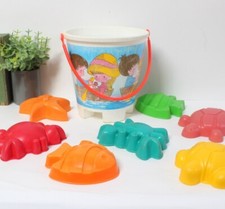 Lot jouets de plage rétro