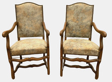 Paire de fauteuils de style