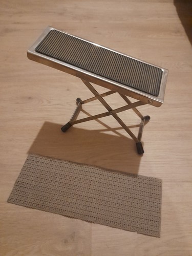 Repose pied ajustable - , en