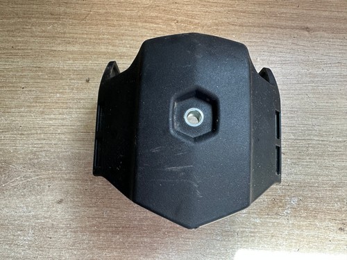 Cache plastique carenage - un,
