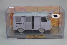 LE5588 NOREV 1/43 Camion Peugeot J7 police 1966 gris