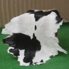 Tapis En Peau De Chèvre Noire