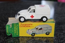 Collection - Furgoneta CITROEN 2 CV - ambulance  a friction - made in Spain