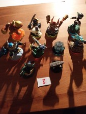 Lot 10 Figurines Skylanders