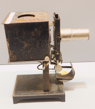 -ANCIENNE LANTERNE MAGIQUE électrique tôle Pied FONTE Jus Grenier collection   D