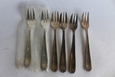 CHRISTOFLE Sept Fourchettes à pâtisserie Bérain (31762)