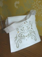 sac besace 100 % CUIR blanc