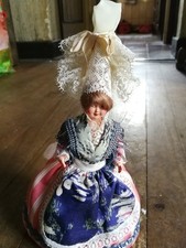 Normandie poupée folklorique de collection robe rose rayée