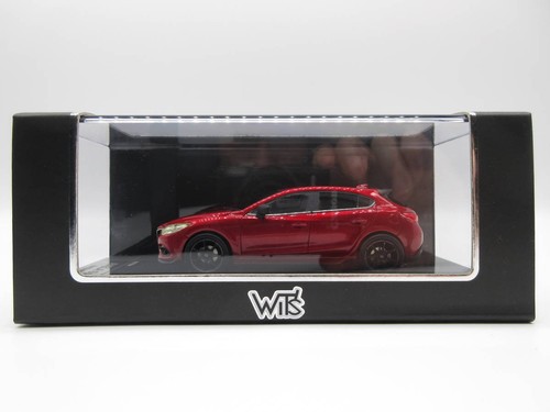 Wit mazda 3rd axela - 1/43,