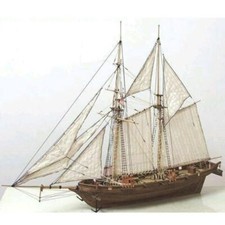Maquette de bateau à voile en