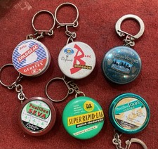 LOT DE 6 PORTE CLES BOÎTES MINIATURES MÉTALLIQUES