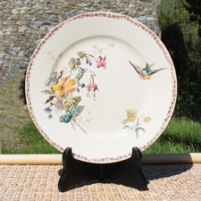 Ancienne assiette 24.6 cm / faïence polychrome Choisy le Roi E. Bourgeois oiseau