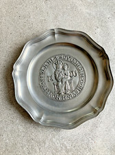 Assiette décorative ville de Montpellier - en étain d'art 97% - diamètre 22cm