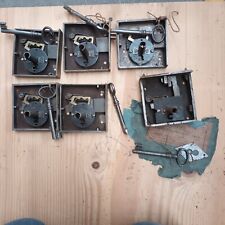 Lot 5  Serrure armoire 